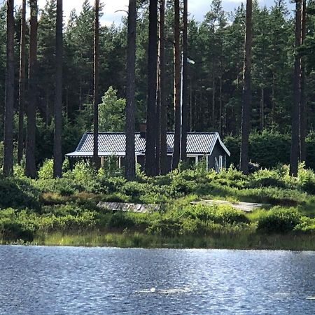 Modern lakeside cottage&boat near Isaberg Kavsjo Eksteriør billede